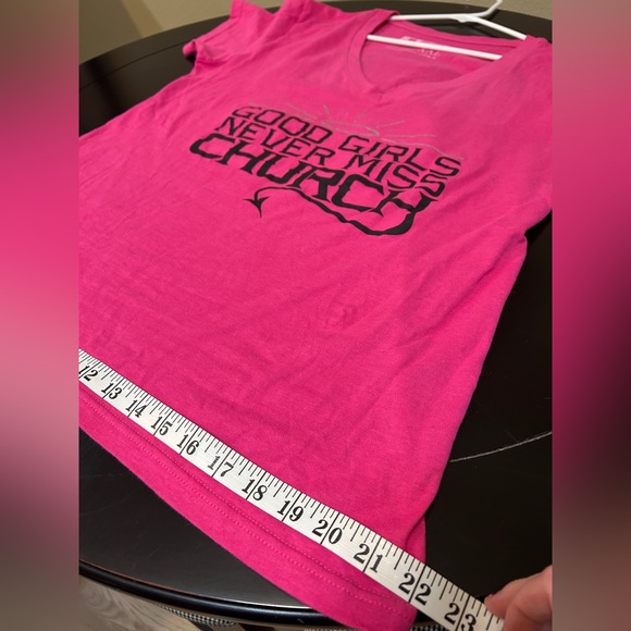 Eric Church Pink V-Neck Graphic T-Shirt - Picture 5 of 7